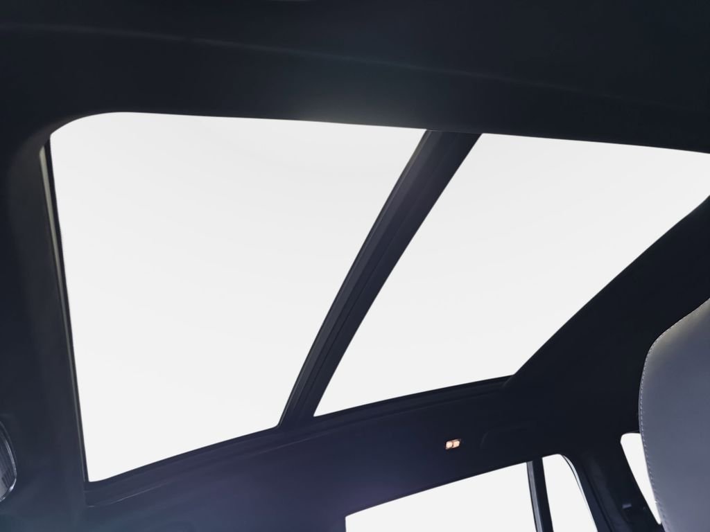 New 2026 Mineral White Metallic BMW xDrive40i image 18