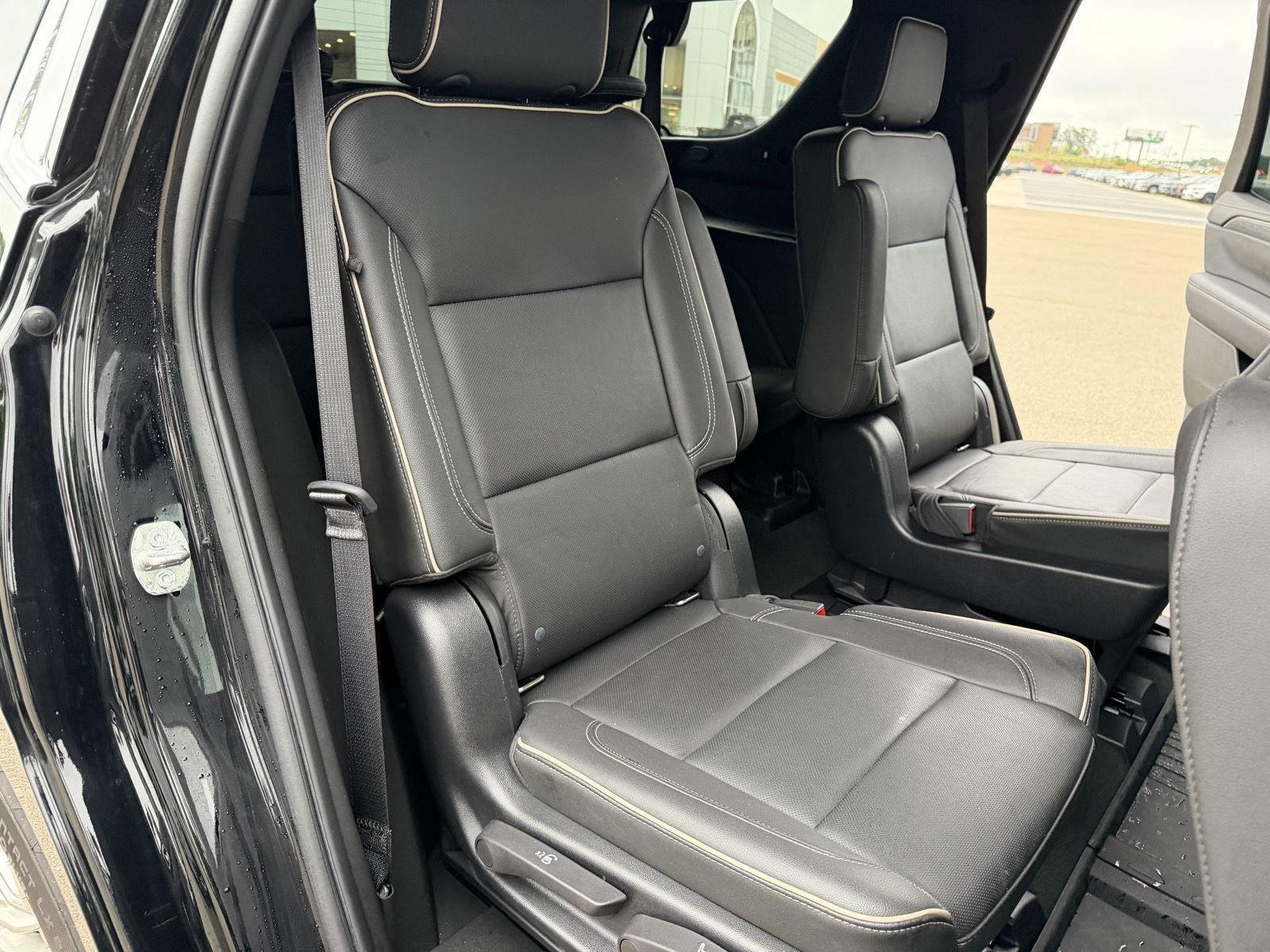 Used 2022 Onyx Black GMC SLT image 19