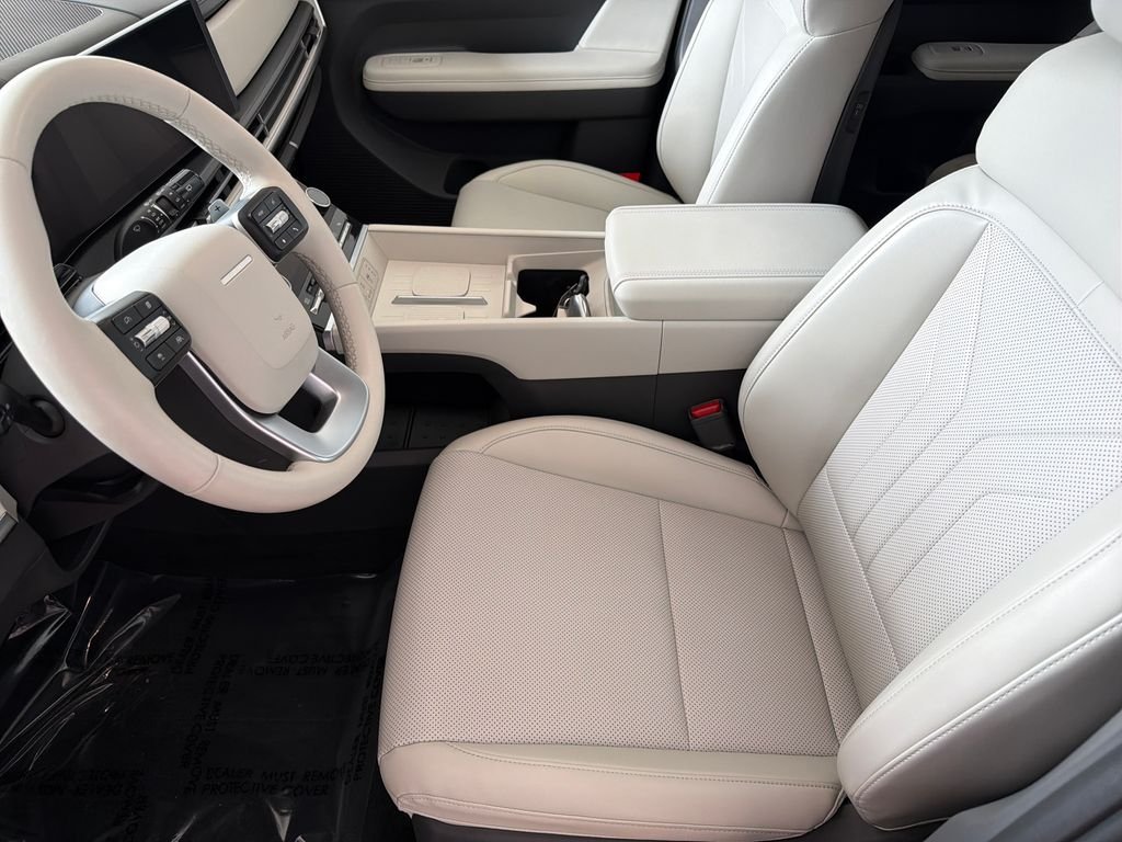 Used 2025 Hampton Gray Hyundai SEL image 14