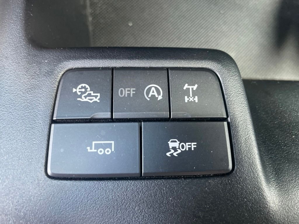 Used 2023 Carbonized Gray Metallic Ford Lariat image 19