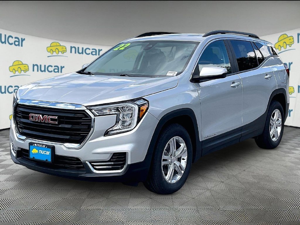 Used 2022 Silver GMC SLE image 3
