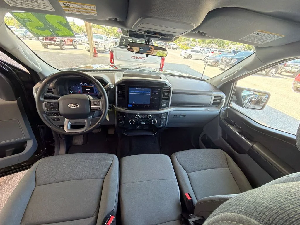 2025 Ford F-150 XLT - Photo 10