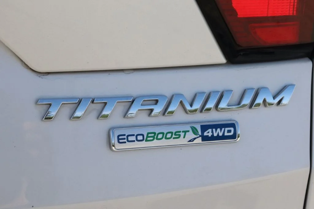 Certified Used 2019 White Platinum Clearcoat Metallic Ford Titanium image 28