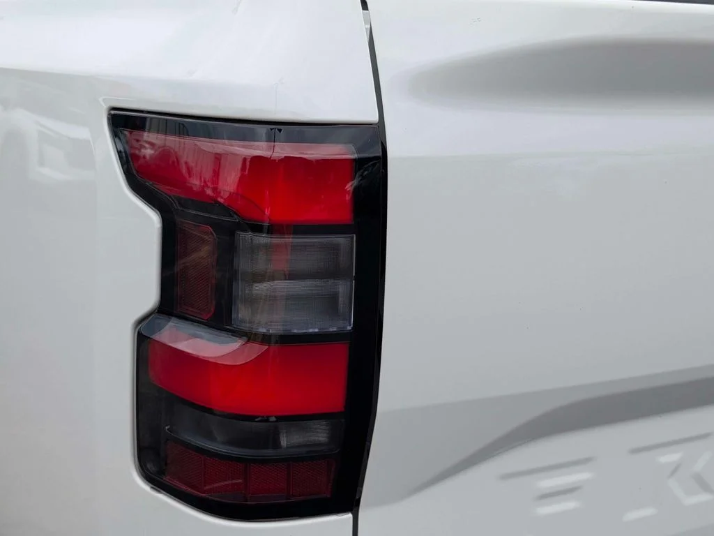 New 2026 Glacier White Nissan Crew Cab SV image 10