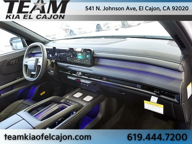 New 2027 White Kia X-Line SX image 12