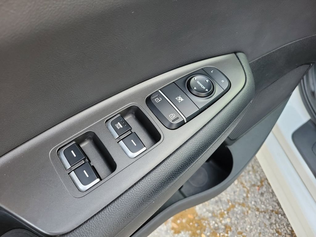 2017 Kia Optima LX - Photo 19