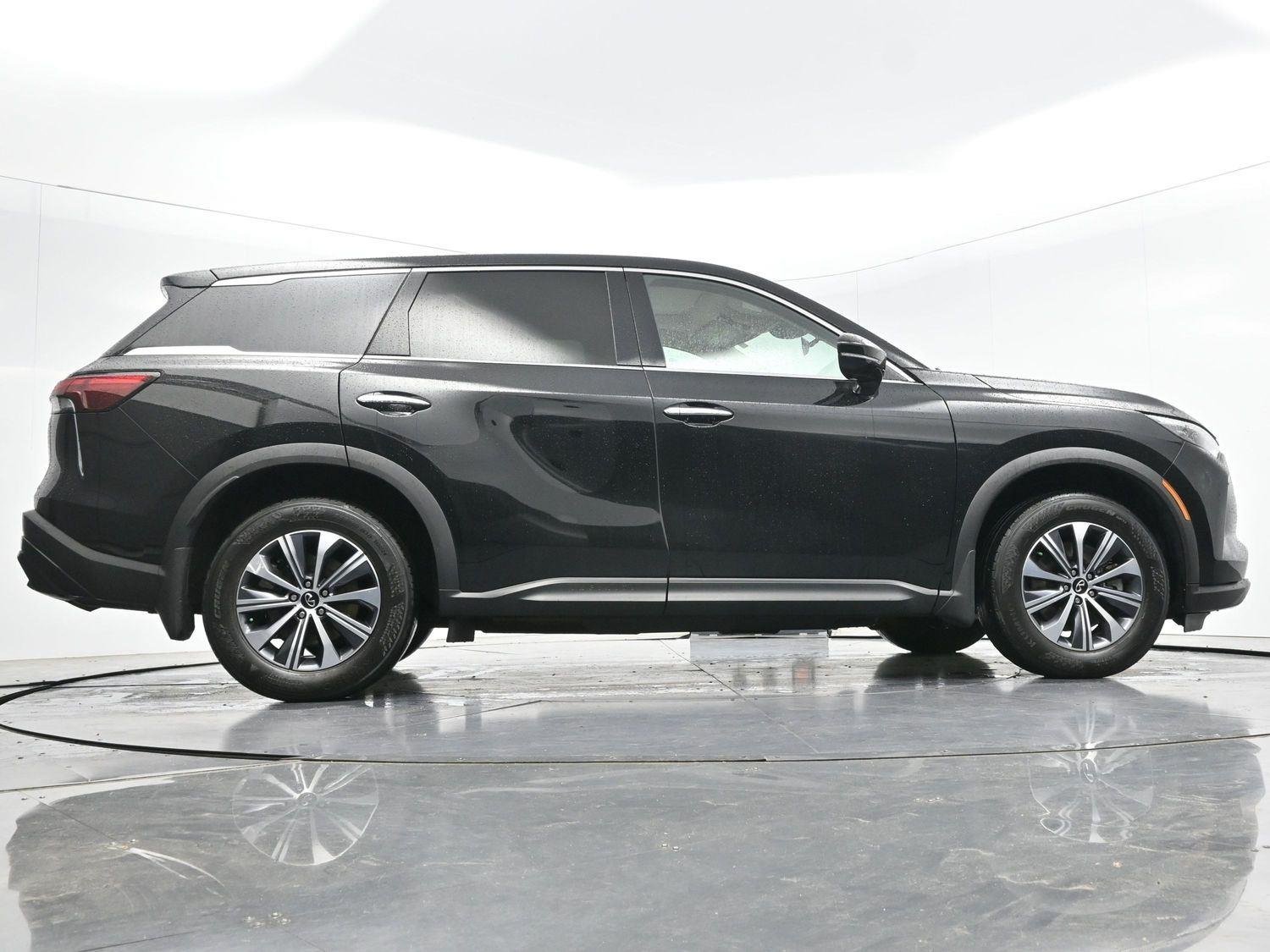Used 2023 Mineral Black INFINITI PURE image 56