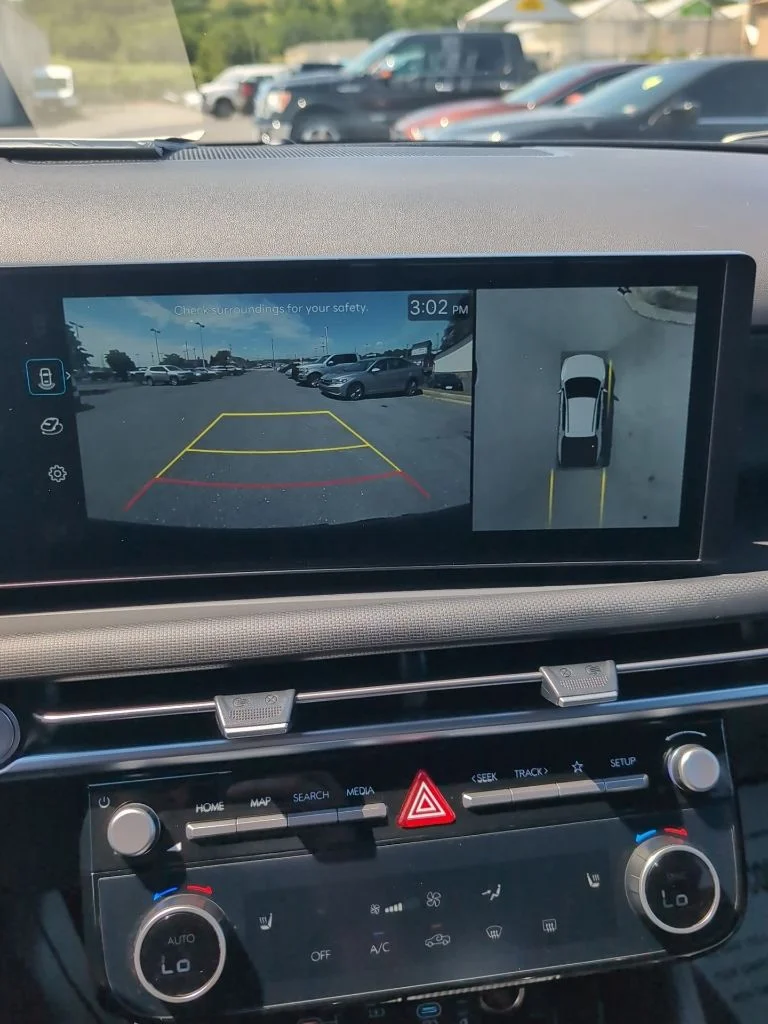 Certified Used 2025 White Hyundai XRT image 14