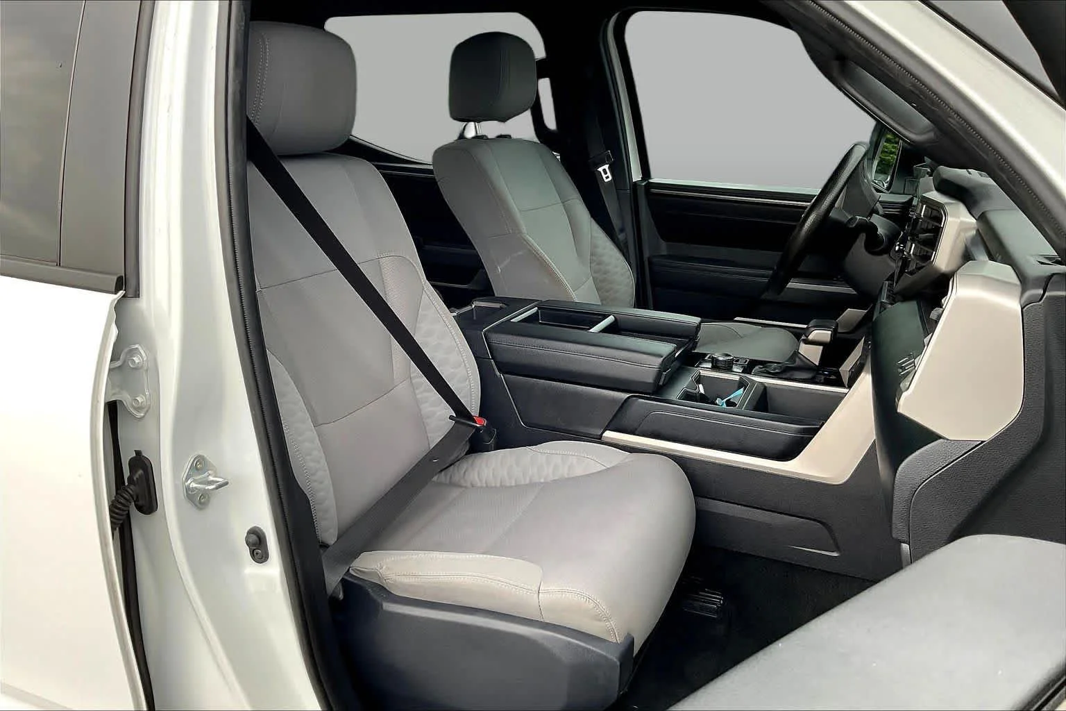 Used 2025 Ice Cap Toyota SR5 image 17