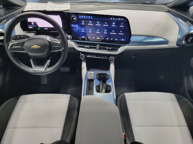 2026 Chevrolet Equinox EV 2LT - Photo 17