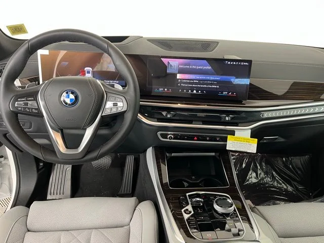 New 2026 Alpine White BMW xDrive50e image 12