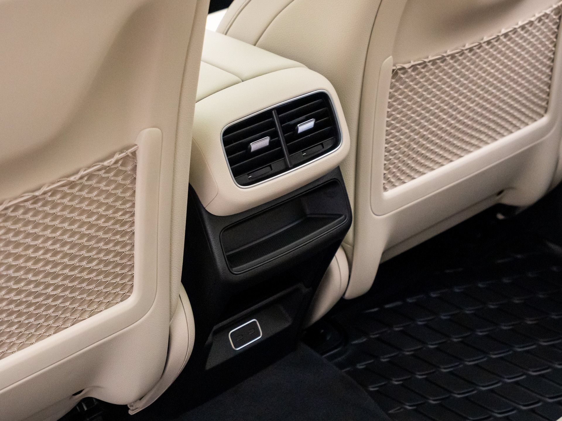 New 2026 Obsidian Black Metallic Mercedes-Benz GLE 350 image 63