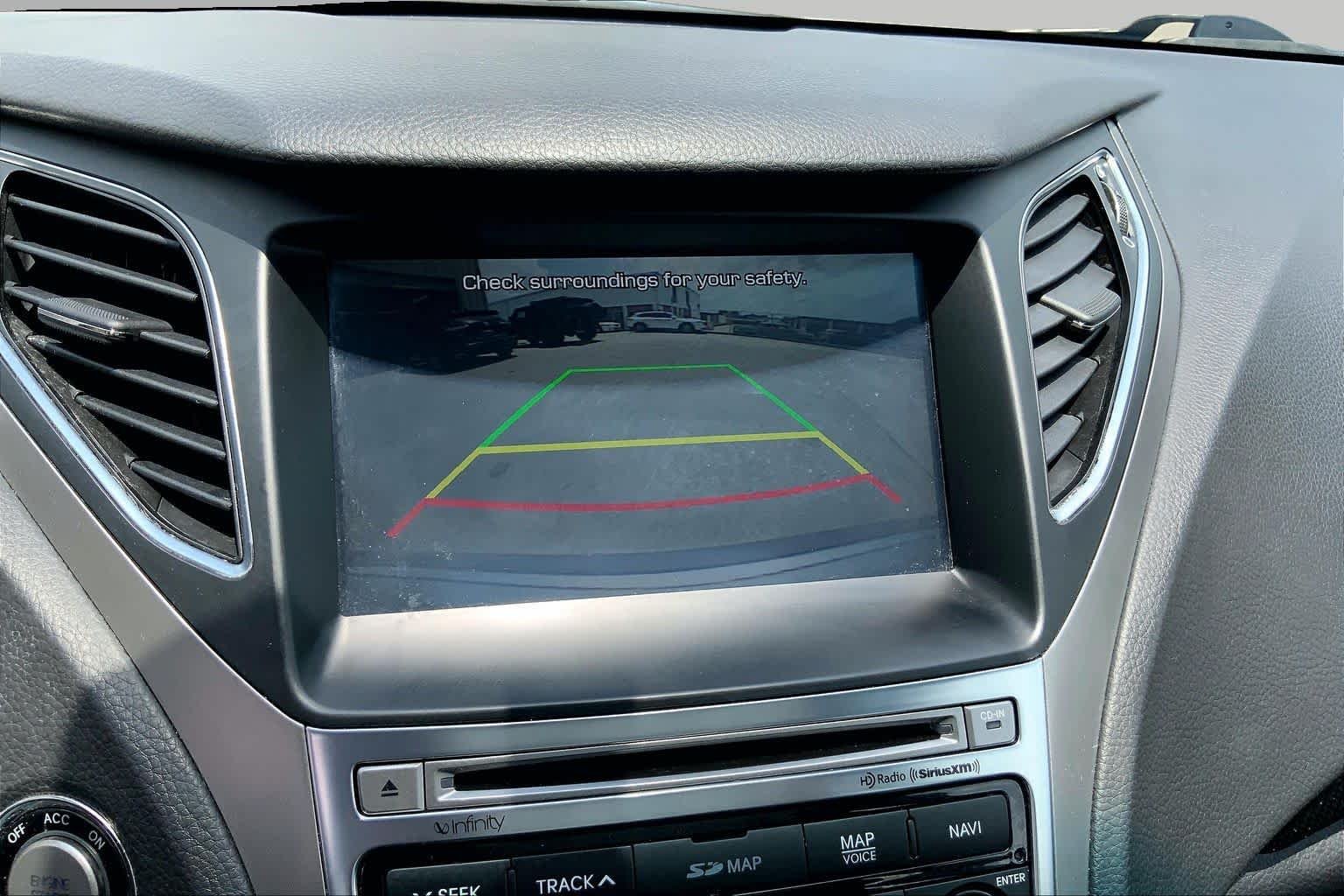 Used 2015 Pewter Gray Metallic Hyundai  image 24