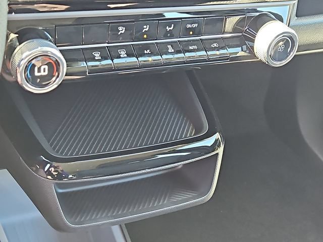 2027 Chevrolet Bolt LT - Photo 19