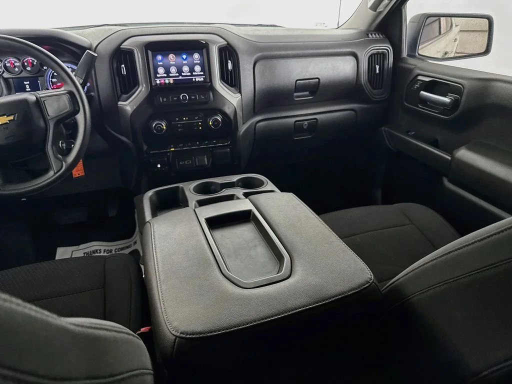 Used 2021 White Chevrolet Custom image 25