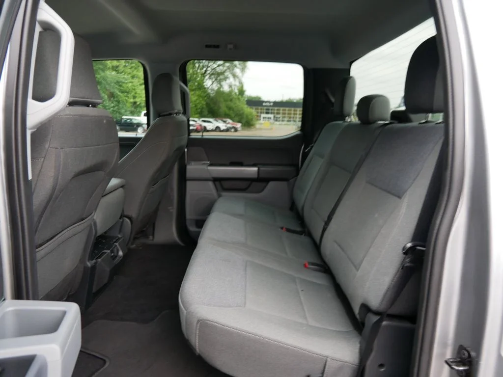Used 2025 Silver Ford XLT image 11