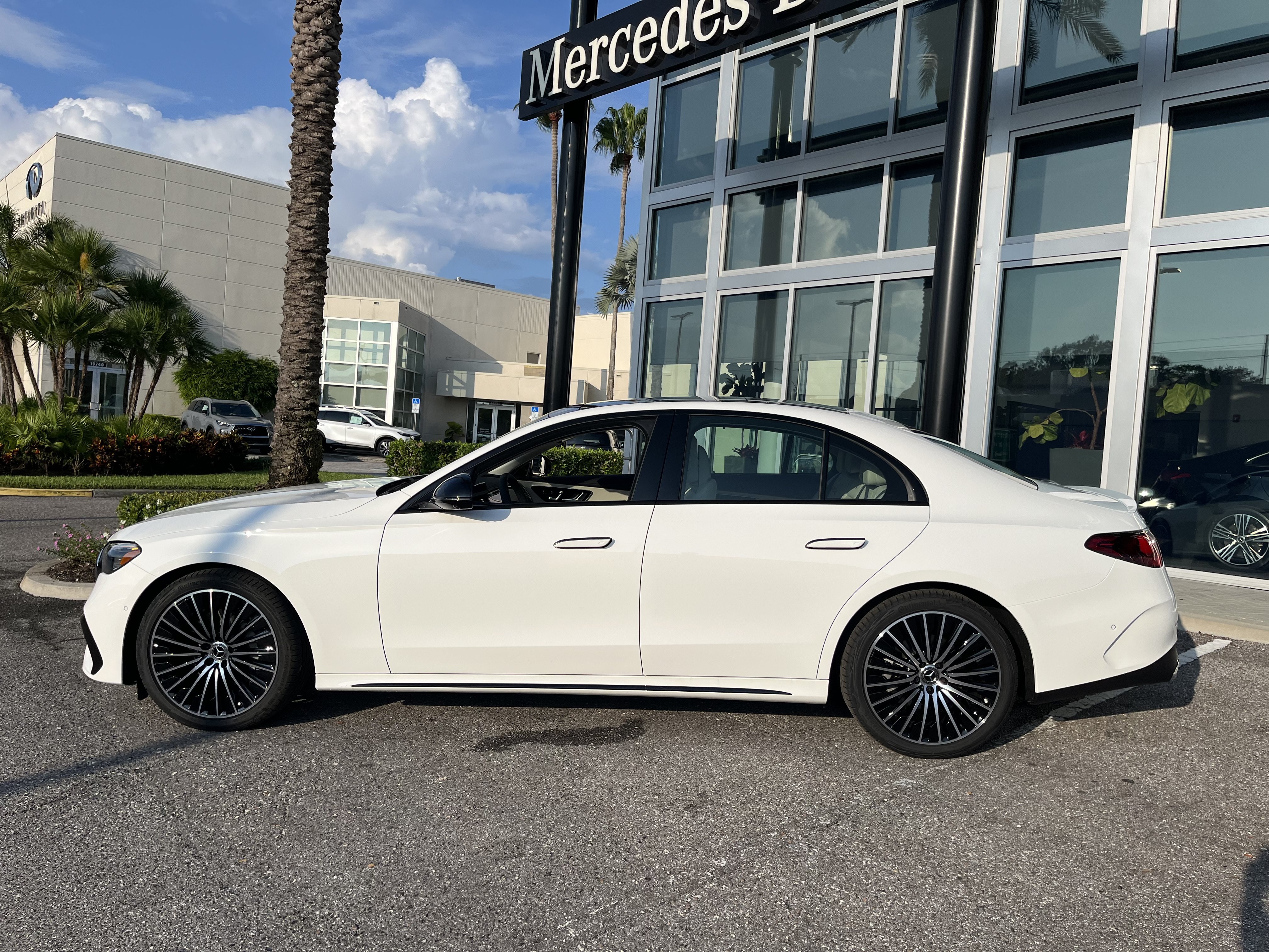 New 2027 Polar White Mercedes-Benz E 350 image 30