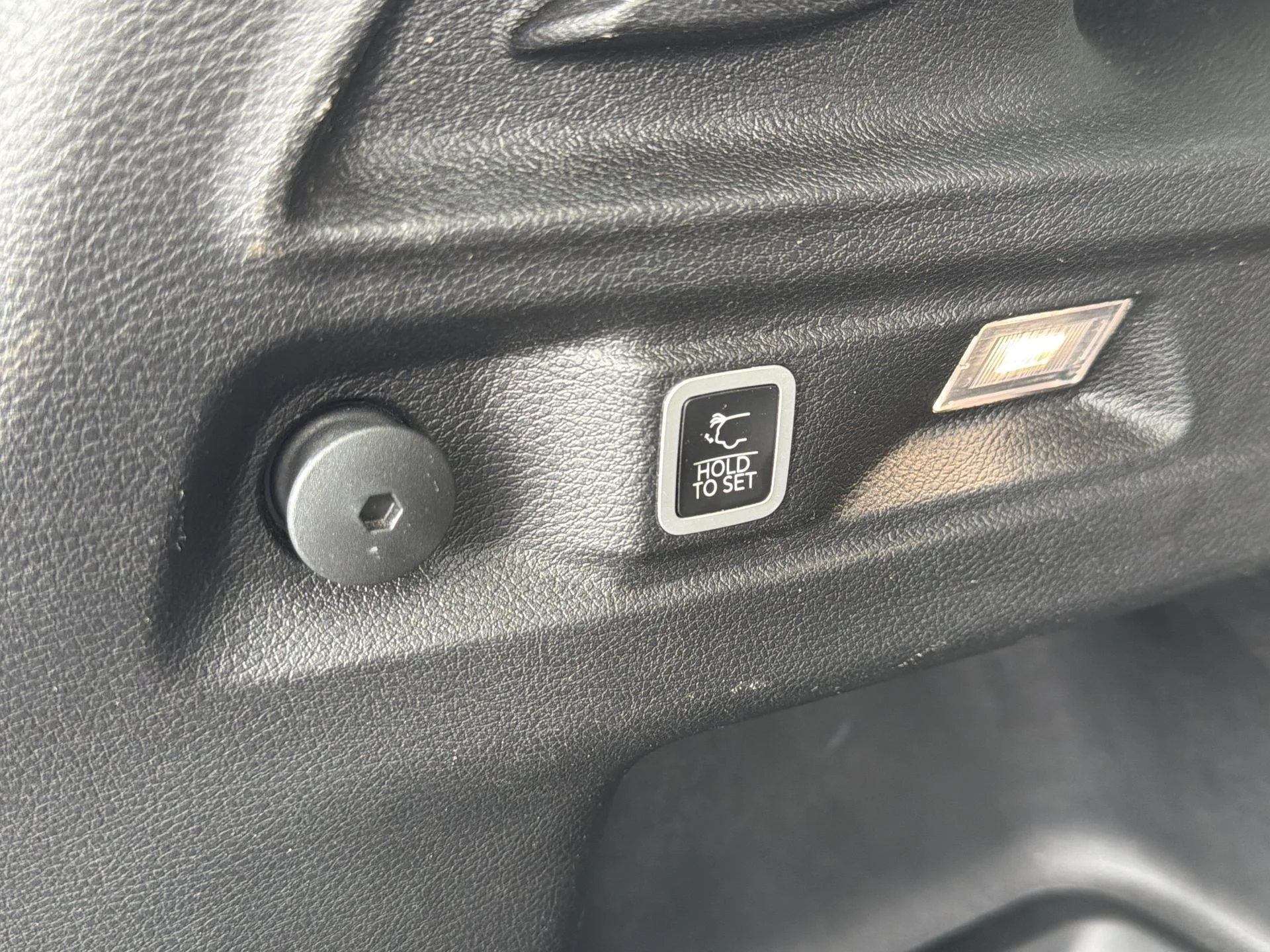 Certified Used 2023 Metallic Jeep Limited image 29