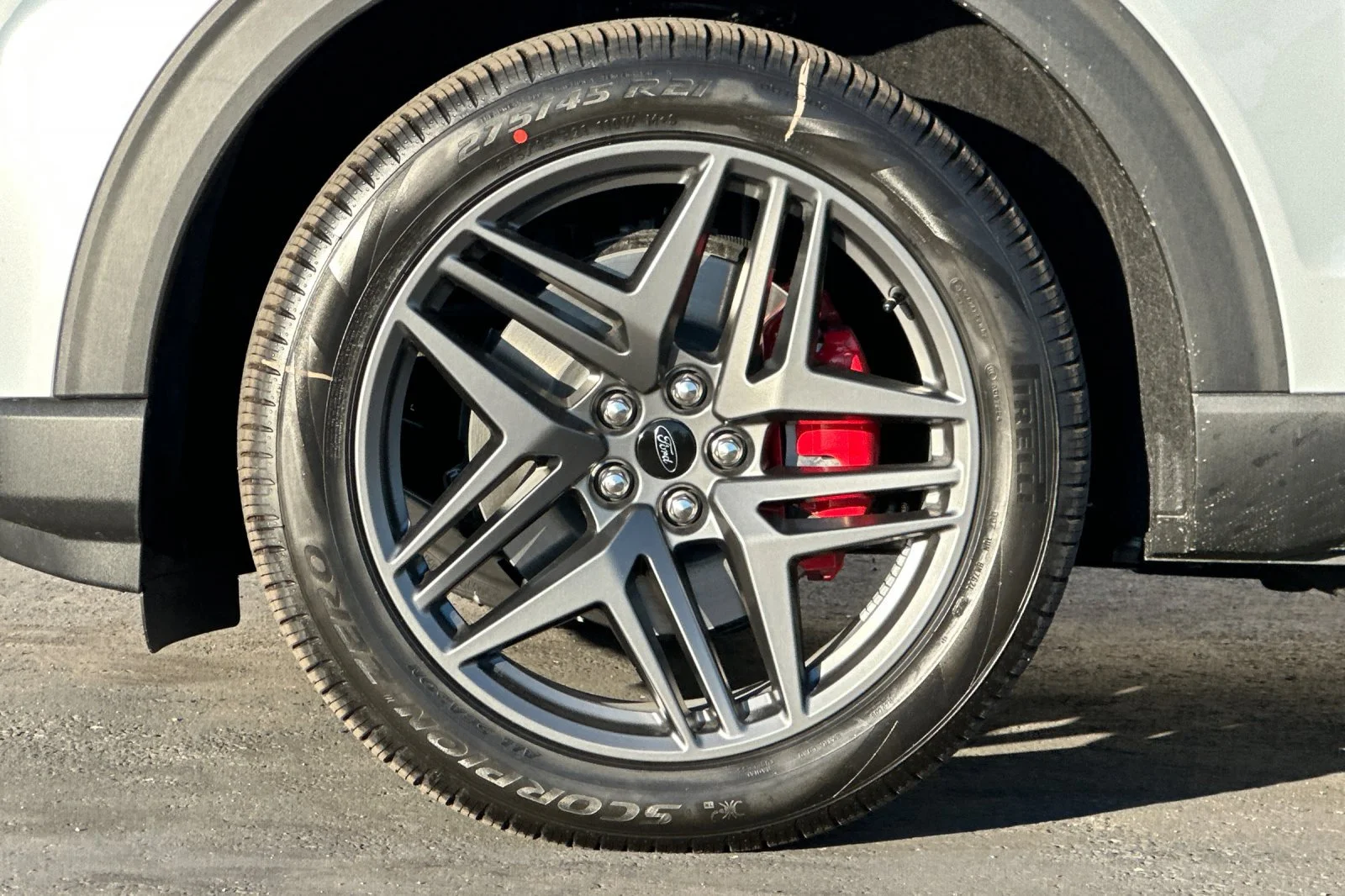 2026 Ford Explorer ST - Photo 26