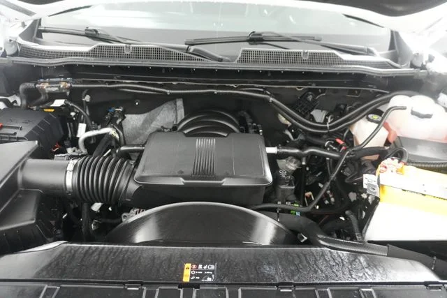 Certified Used 2025 Summit White Chevrolet LT image 41