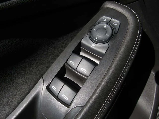 Used 2023 Ebony Twilight Metallic Buick Preferred image 21