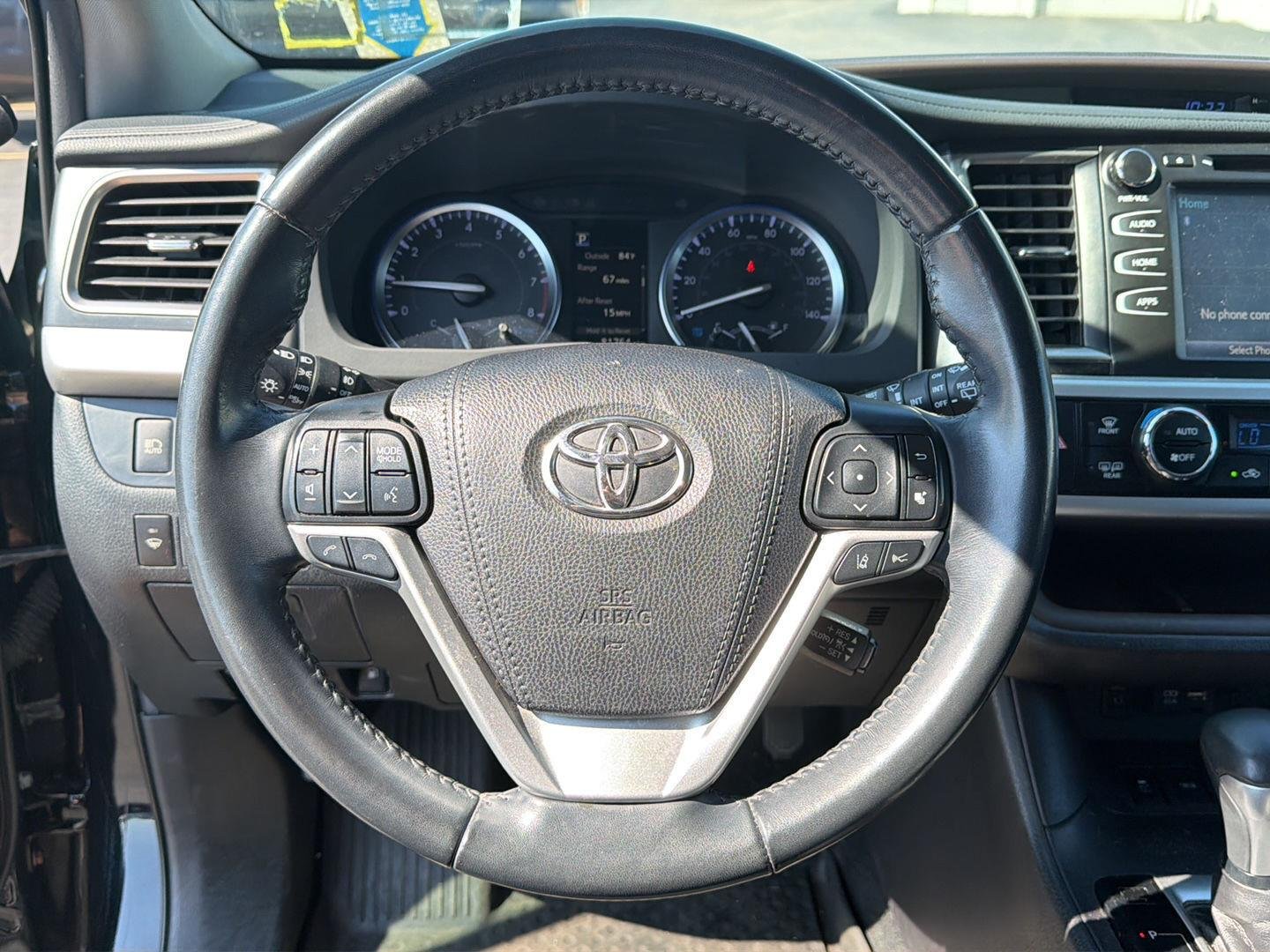 Used 2019 Midnight Black Metallic Toyota XLE image 6
