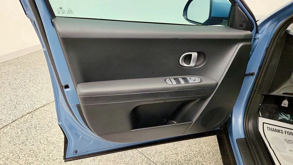 Used 2023 Lucid Blue Hyundai SE AWD image 10