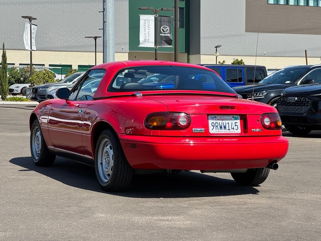 Used 1990 Classic Red Mazda Base image 32