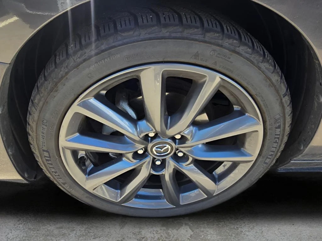 Used 2021 Machine Gray Metallic Mazda Select image 16