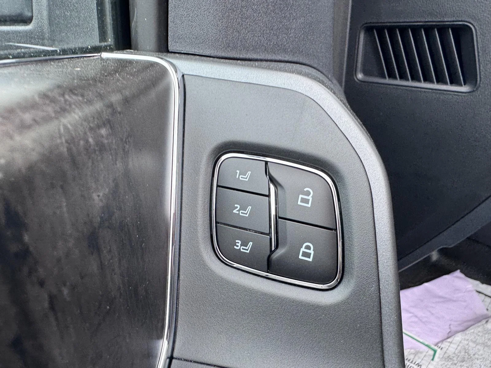 Used 2026 Glacier Gray Metallic Tri-Coat Ford Lariat image 12