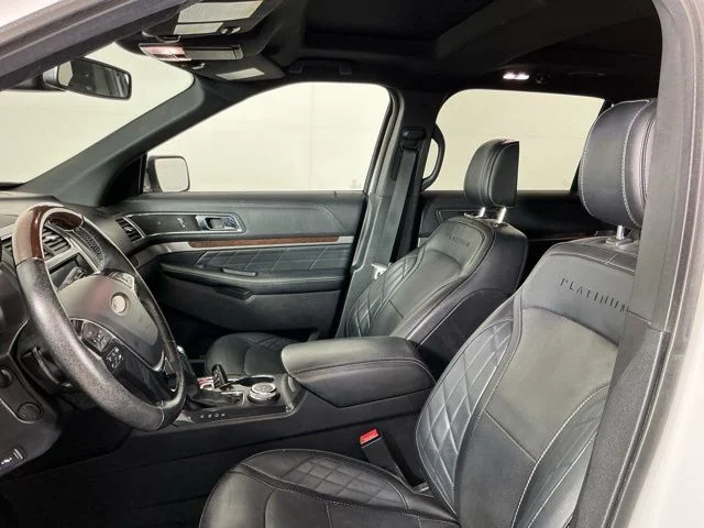 Used 2019 White Platinum Clearcoat Metallic Ford Platinum image 10