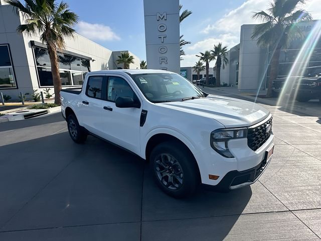 New 2026 Oxford White Ford XLT image 1