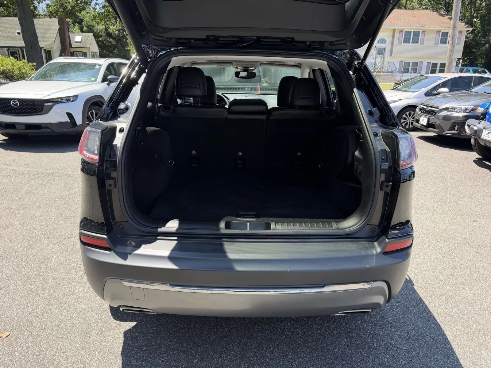 Used 2022 Black Jeep Limited image 7
