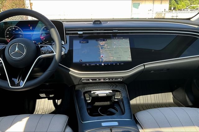 2026 Mercedes-Benz E-Class E350 - Photo 6