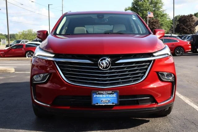 Used 2023 Red Buick Essence image 11