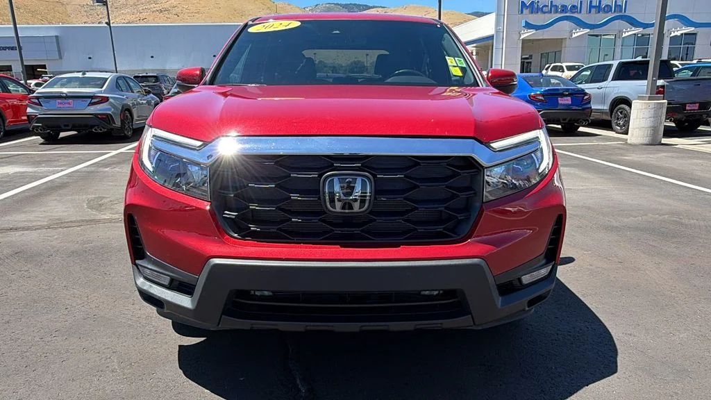 Used 2024 Radiant Red Metallic II Honda EX-L image 8