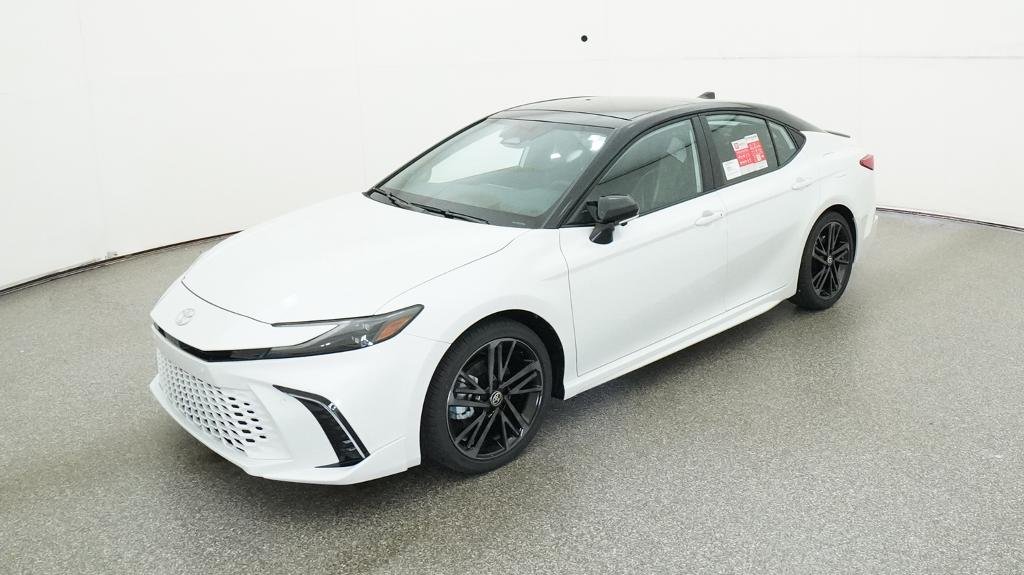New 2026 Wind Chill Pearl with Midnight Black Metallic roof Toyota XSE image 31