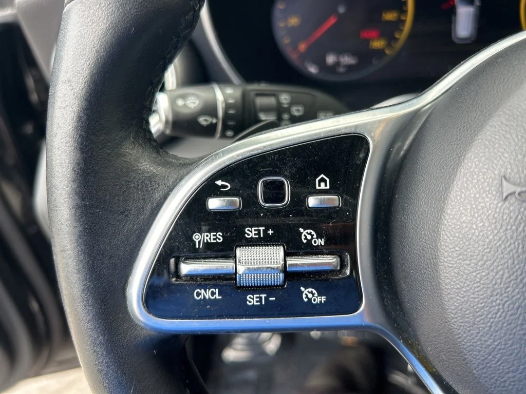 Used 2022 Black Mercedes-Benz GLC 300 image 45