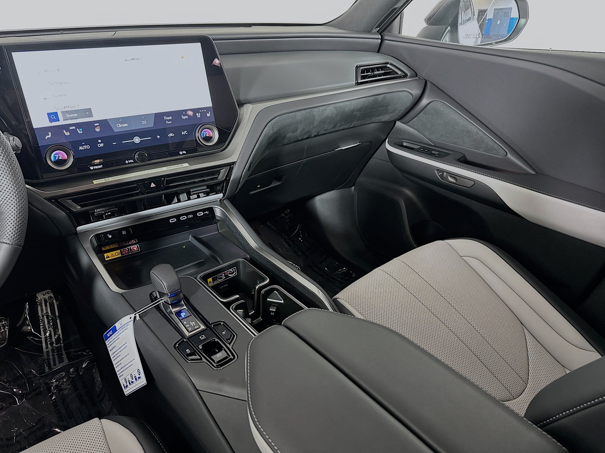 2026 Lexus TX 500h F-Sport Premium - Photo 21