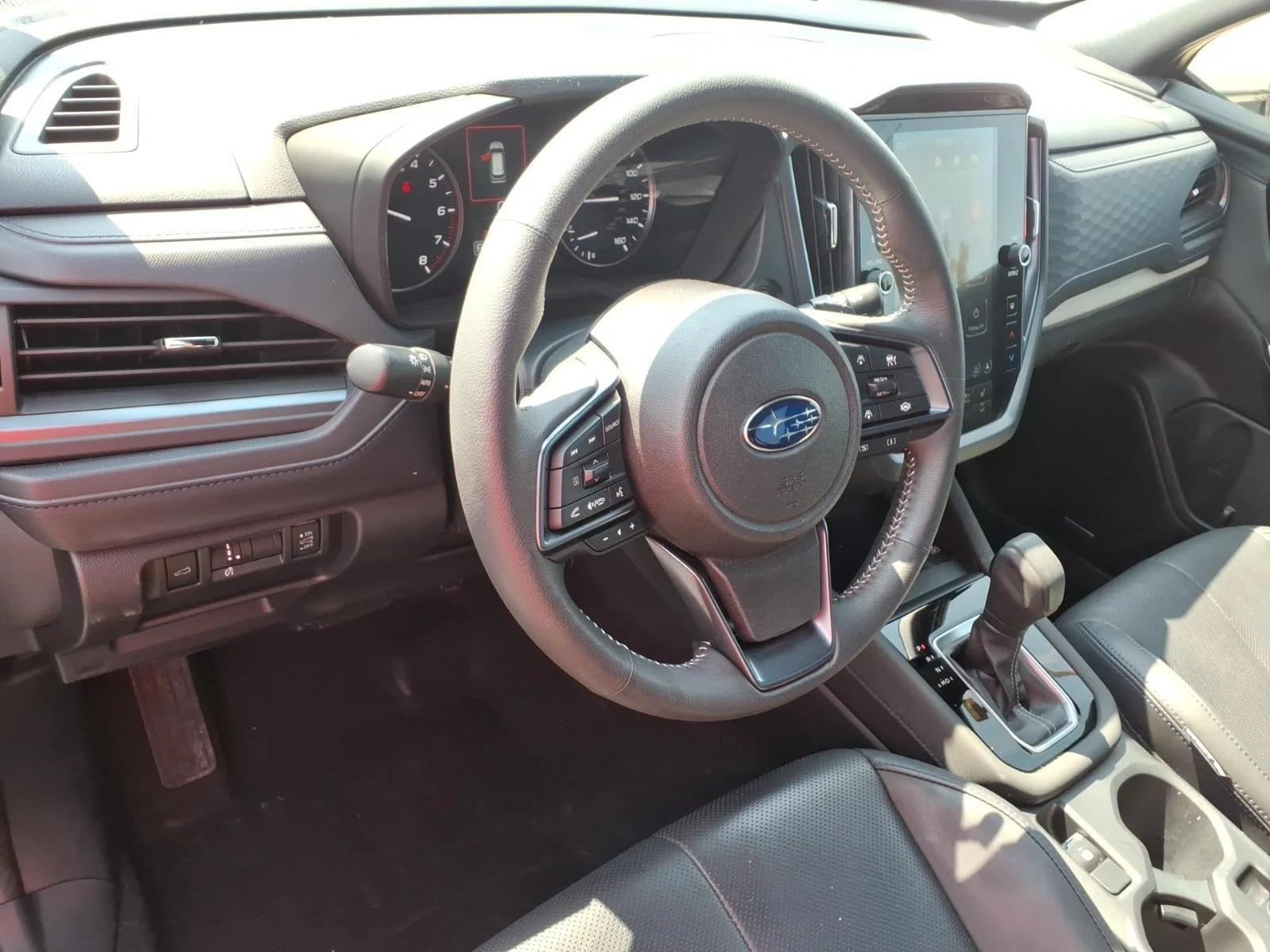 Used 2025 River Rock Pearl Subaru Limited image 8