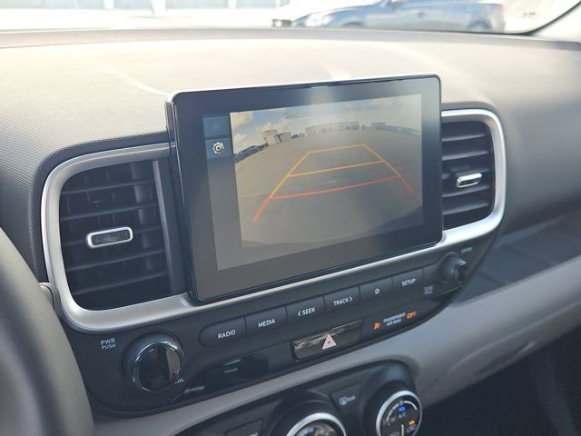 2025 Hyundai Venue SEL - Photo 21