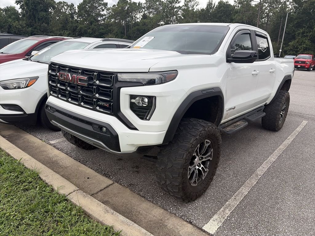 Used 2023 White GMC AT4 image 4