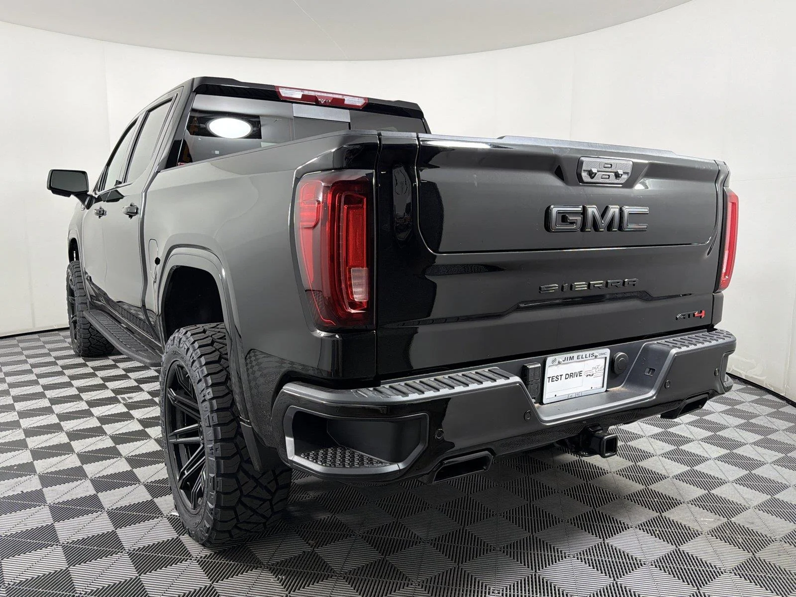 New 2026 Onyx Black GMC AT4 image 4