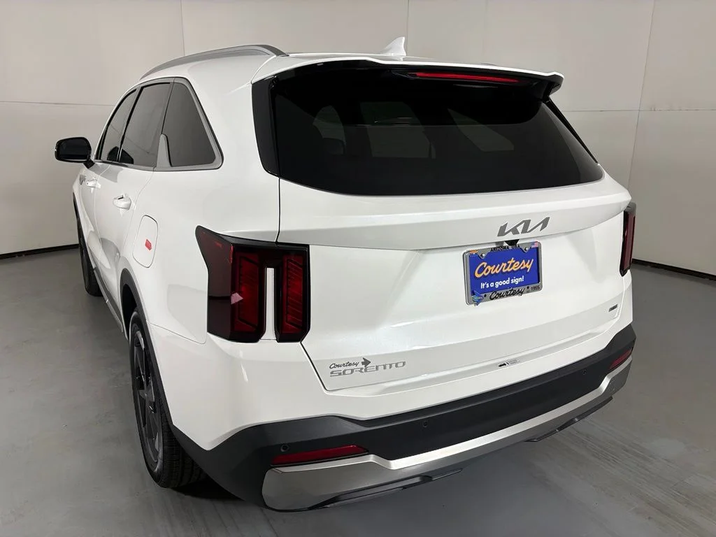 New 2026 Snow White Pearl Kia EX image 6