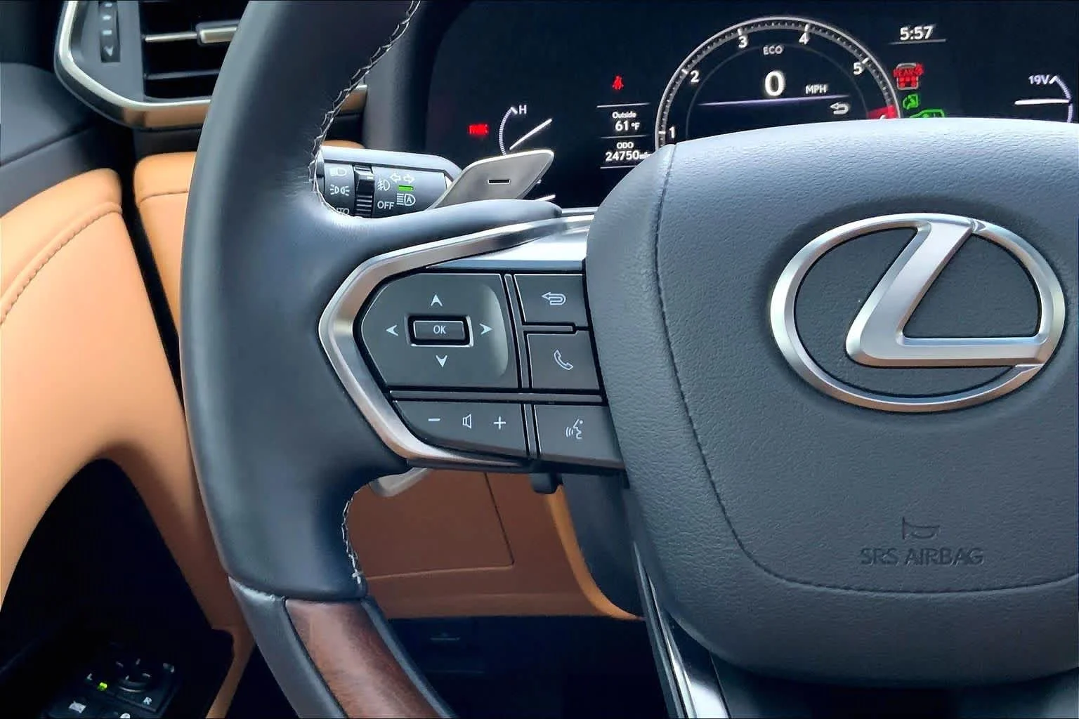 Used 2024 Eminent White Pearl Lexus Luxury image 23