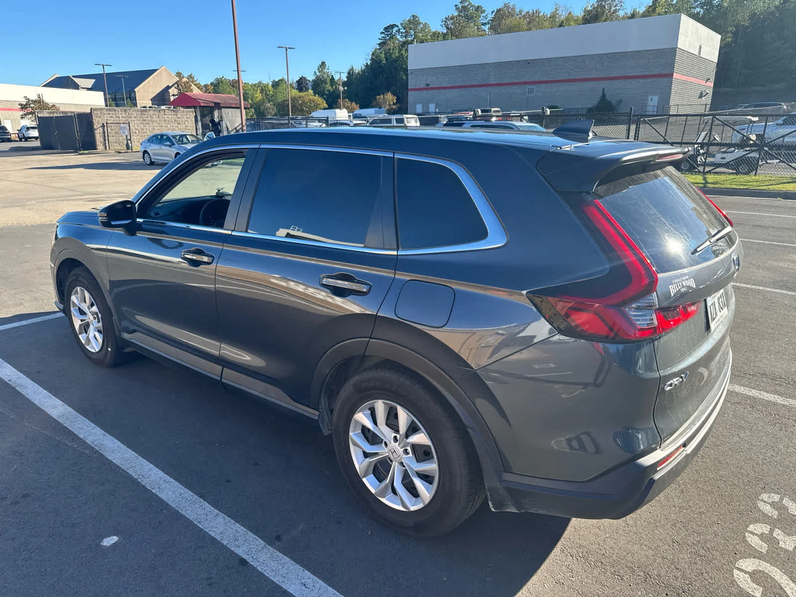 Used 2025 Meteorite Gray Metallic Honda LX image 3