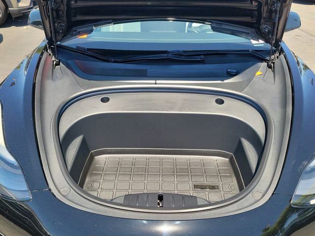 Used 2021 Black Tesla Long Range image 19