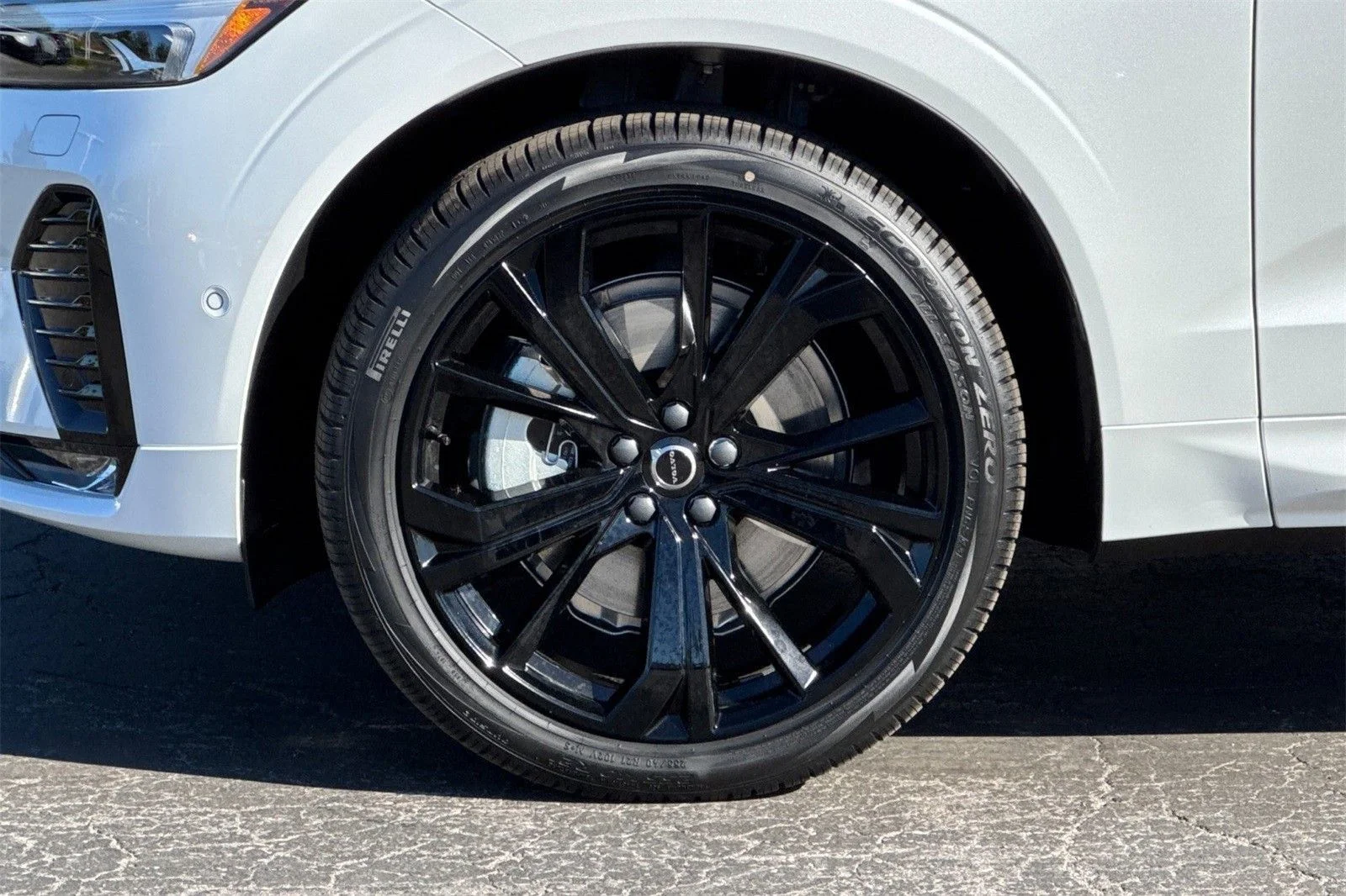2026 Volvo XC60 Ultra - Photo 28