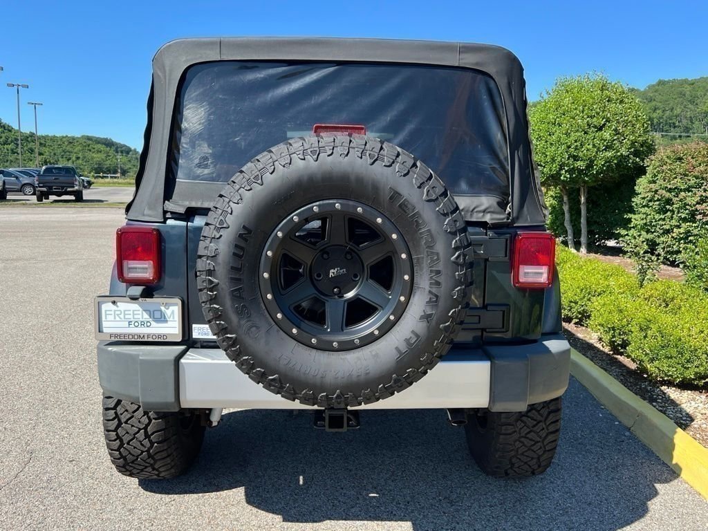Used 2008 Steel Blue Metallic Jeep Unlimited Sahara image 8