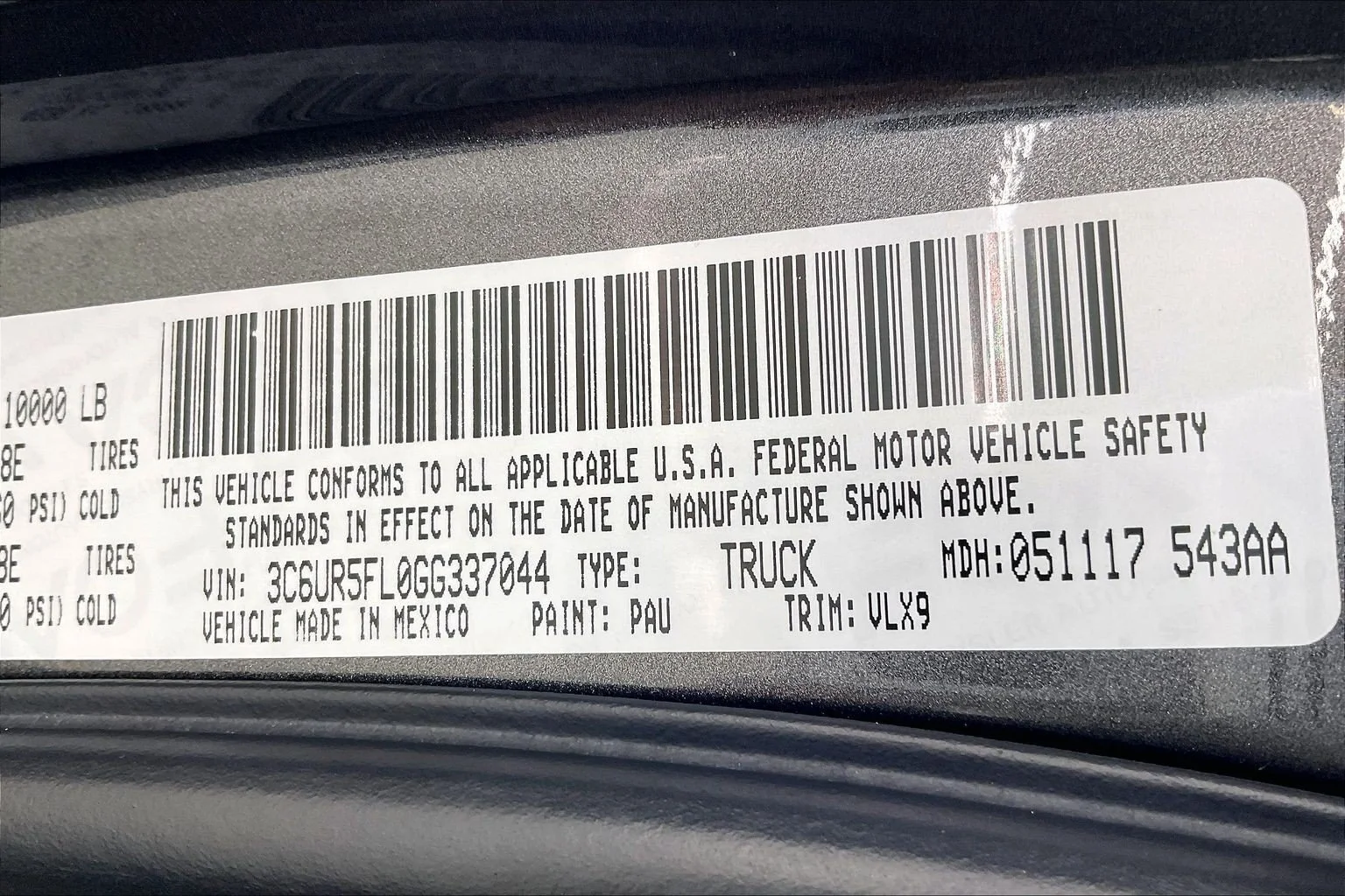 Used 2016 Granite Crystal Metallic Clearcoat Ram Laramie image 33